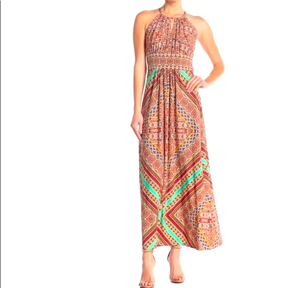 London Times Dresses & Skirts - ❣️NWT❣️London Times Sleeveless Halter Maxi Dress